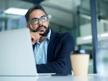 Simplificando o Investimento: Como a Lux Capital Atende às Necessidades dos Investidores Iniciantes